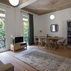 Ελέγξτε τη διαθεσιμότητα